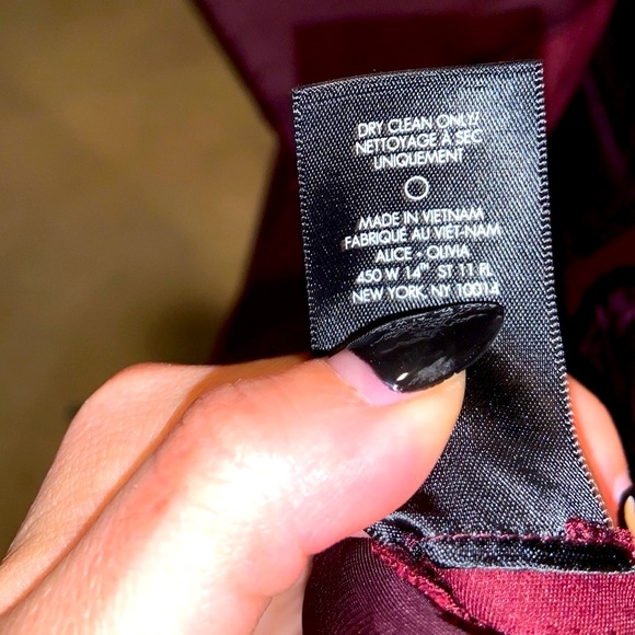 Alice & Olivia Stacey Slim Velvet Ankle Pants In Merlo - Picture 16 of 16